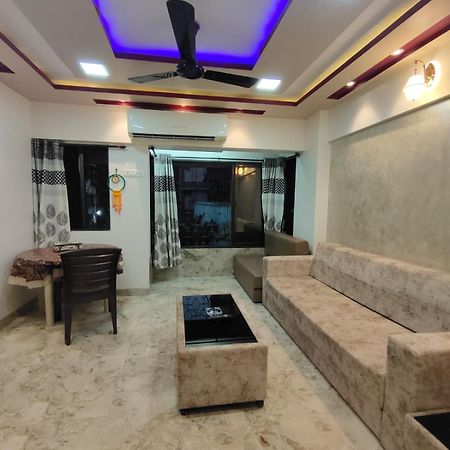 Cozy Furnished Apartment One Block From The Ocean Mumbai Kültér fotó